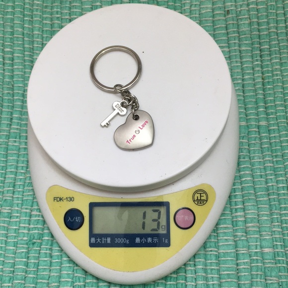 🖤Heart & Key keychain - Picture 8 of 8